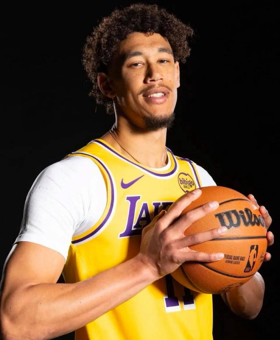 爱游戏官方网站-2024湖人vs鹈鹕全场回放最新