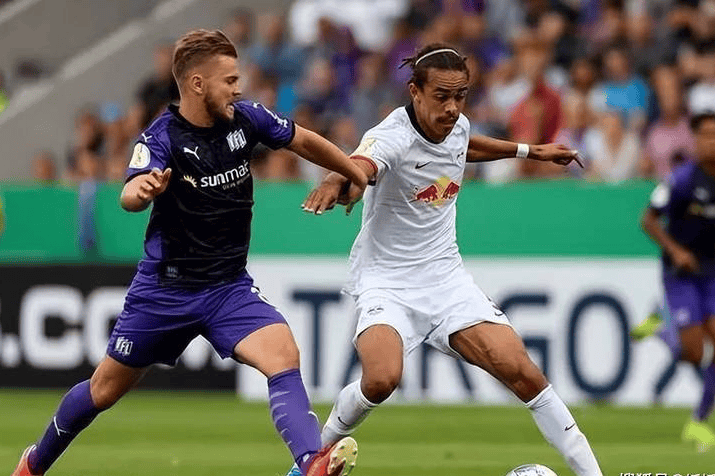 柏林赫塔客场击败对手,豪取三分球